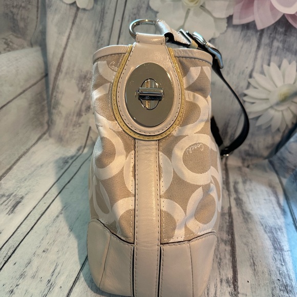 ❤️REDUCED❤️Coach Peyton Cream/Tan Hobo Bag EUC - Picture 10 of 15